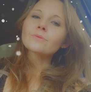 Meet your Posher, Casie